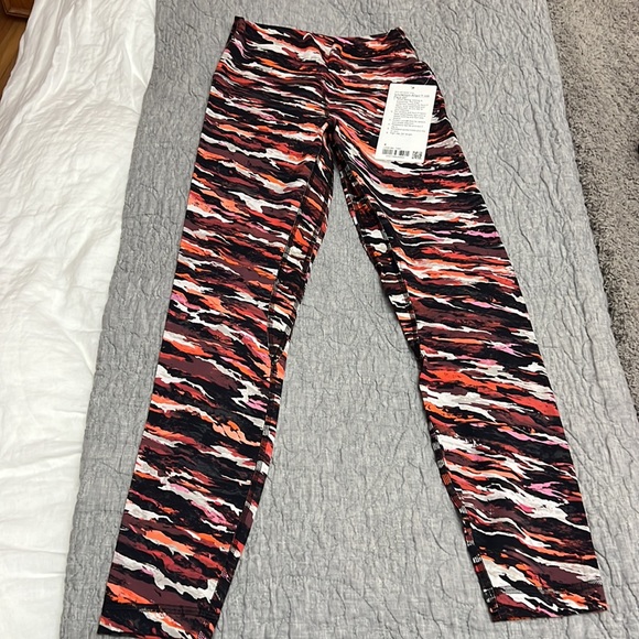 Lululemon Align HR Pant 25” - Picture 2 of 4